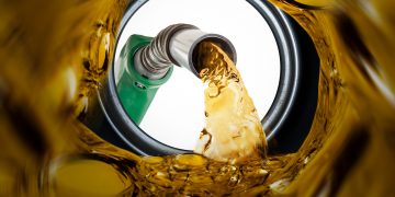 Венгрия будет поставлять Украине дизтопливо