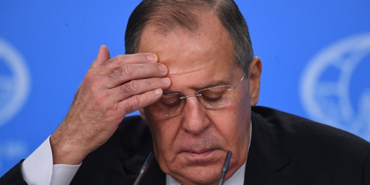 Сергею Лаврову “закрыли небо”