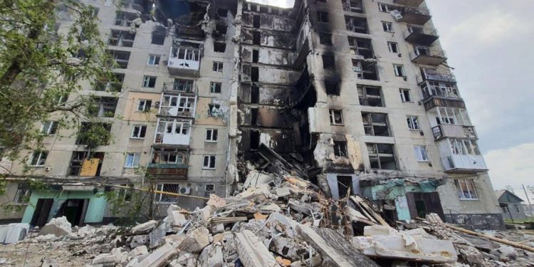 РФ ищет слабые места в обороне Северодонецка