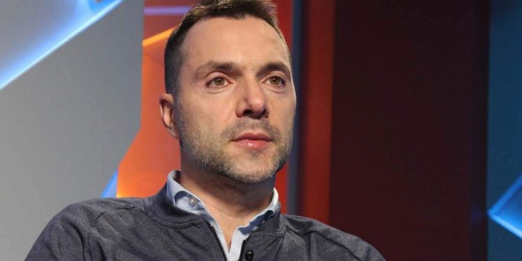 Арестович пригрозил России ответом на обстрел