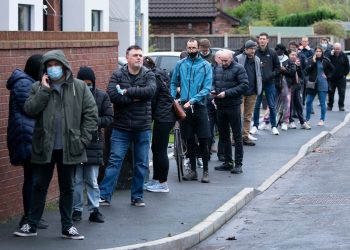 Как украинцы переводят деньги из-за границы