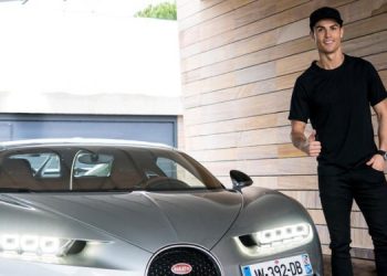 Телохранитель разбил Bugatti Роналду