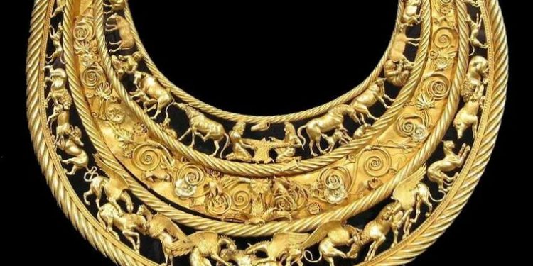 РФ проводит операцию по вывозу артефактов