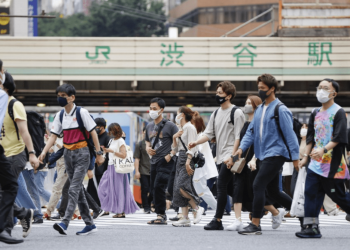 Население Китая стремительно сокращается