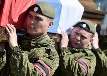 В РФ ищут деньги на похороны убитых