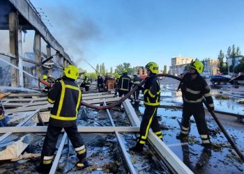 Что известно об ударе по ТЦ “Амстор”