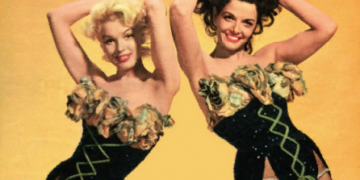 Корсет Мэрилин Монро выставили на аукцион