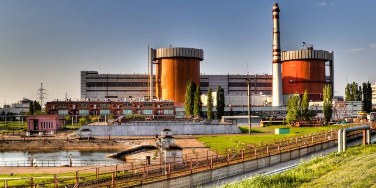 Ракета пролетела над Южноукраинской АЭС на критической высоте