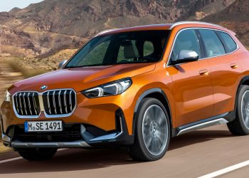 Солидный дизайн нового BMW X1 2023