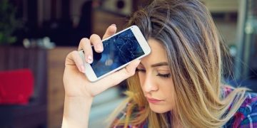 В РФ большие проблемы с ремонтом гаджетов