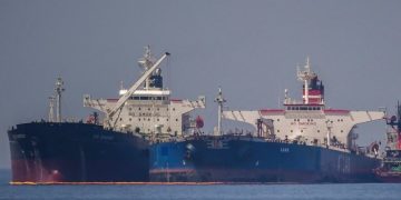 В США арестовали танкер с нефтью из РФ