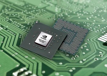 Мозгоподобный чип, работающий со скоростью света