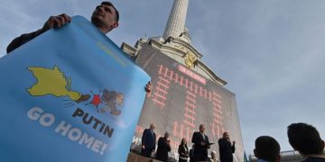 Украина намерена возвращать Крым