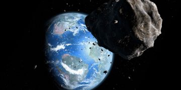 К Земле летит огромный астероид. Планете осталось несколько дней!