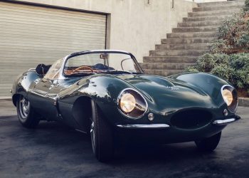 Легендарный 70-летний спорткар Jaguar