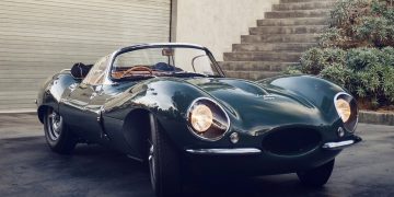 Легендарный 70-летний спорткар Jaguar
