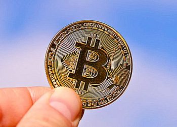 Биткоин обрушился ниже $20 тысяч впервые