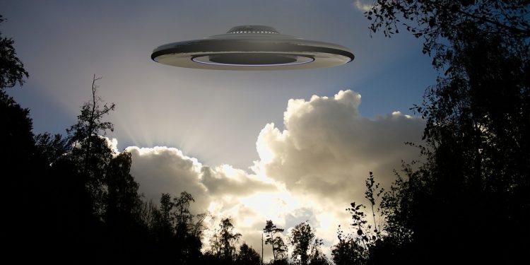 NASA взялось за  расследование НЛО