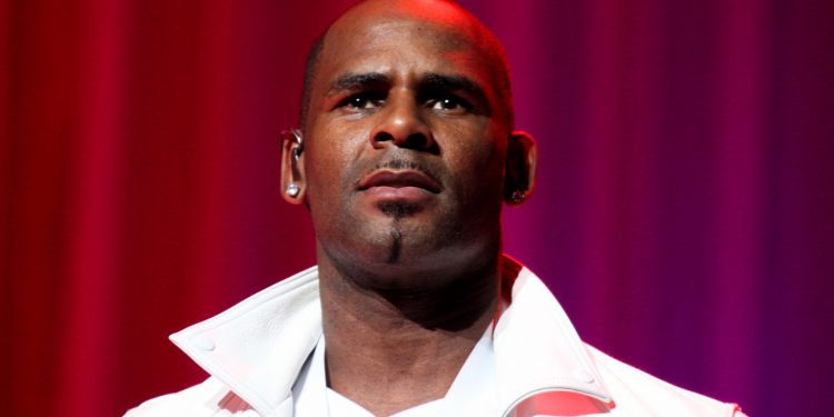 Ар Келли получил 30 лет за торговлю людьми