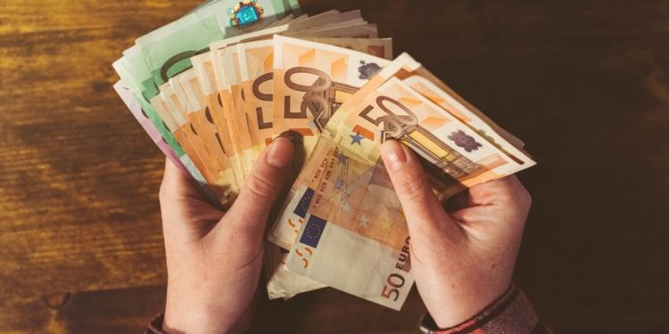 Украинцы получат от 5 000 до 30 000 евро