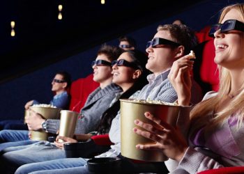 В кинотеатрах РФ будут показывать российские сериалы