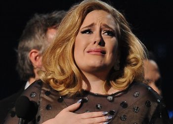 На Адель сильно разгневались фанаты