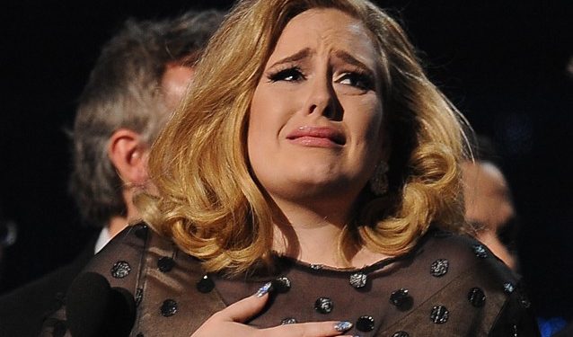 На Адель сильно разгневались фанаты