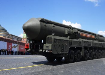 Россия начала военные ядерные учения