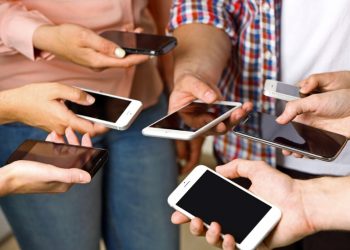 Киевстар позволил украинцам общаться бесплатно