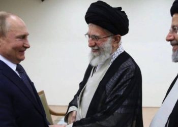 Российские войска отошли от Киева, чтобы заключить мирный договор