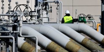 “Газпром” прекратил подачу газа по “Северному потоку”