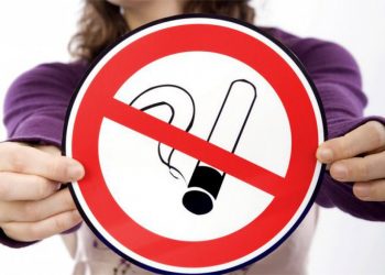 В Украине начнут штрафовать за курение в общественных местах