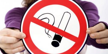 В Украине начнут штрафовать за курение в общественных местах