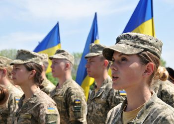 Женщинам  запретят выезжать заграницу с октября