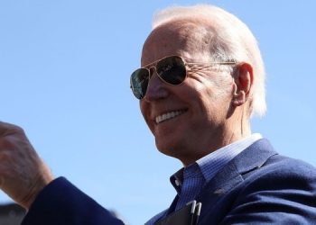 Байден снова получил положительный тест на COVID-19