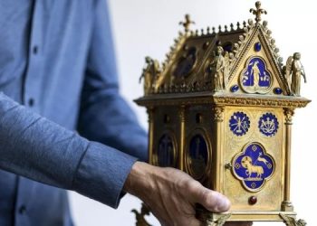 Вор вернул украденную реликвию “Кровь Христа”