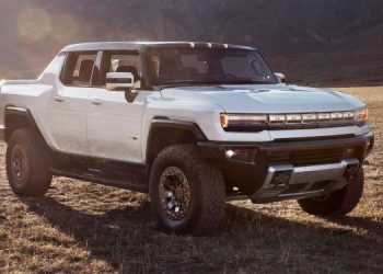 Очередь за электрокаром Hummer растянулась на годы