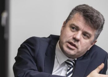 Эстония запретит европейские визы для россиян