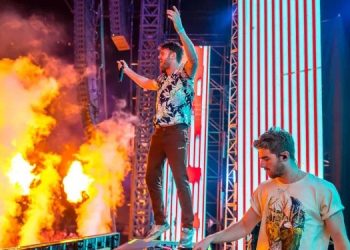 The Chainsmokers  выступят в космосе