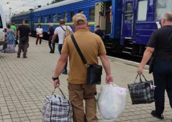 Анонсирована обязательная эвакуация на Донбассе