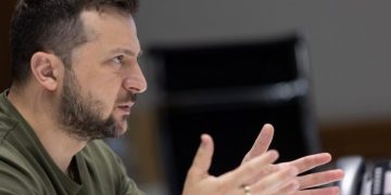 Зеленский о запрете на выезд мужчин из регионов