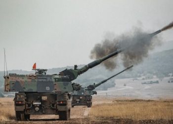 Германия продаст Украине 100 гаубиц Panzerhaubitze