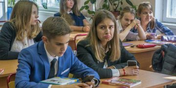 Школы в РФ столкнулись с нехваткой бумаги