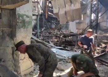 Посольство РФ высылают из Лондона за призывы к убийству