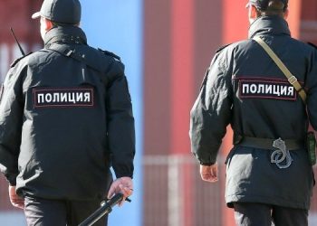 В России забирают зарплаты в “помощь ЛДНР”