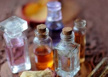 Воссоздали старинные духи по древнему рецепту