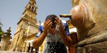 Западную Европу накрыла аномальная жара