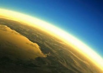 Найдена опасная “тропическая озоновая дыра”