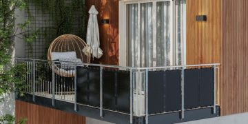 Украинка создала солнечные панели для балконов