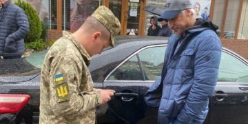 Петицию о запрете выдачи повесток на улице рассмотрит президент